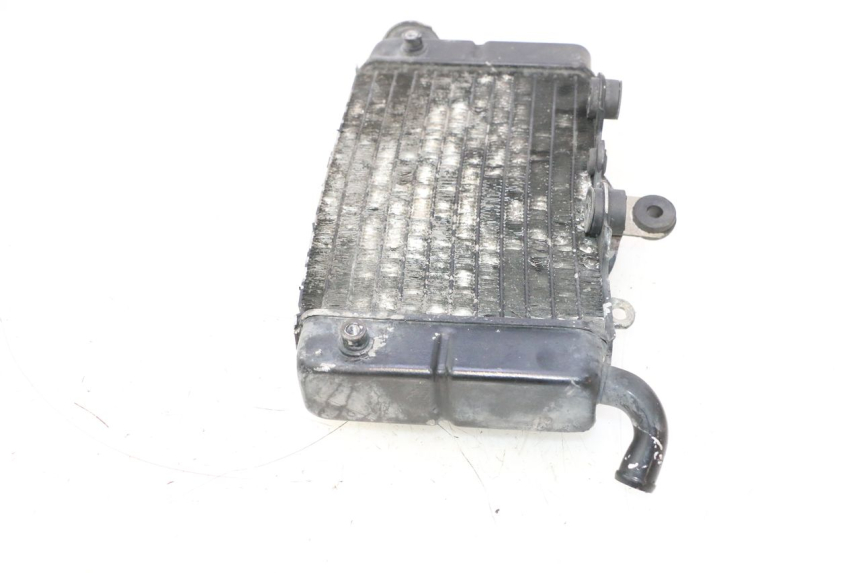 photo de RADIATORE HONDA XRV AFRICA TWIN 750 (1990 - 1992) - Dettagli dei punti di fissaggio