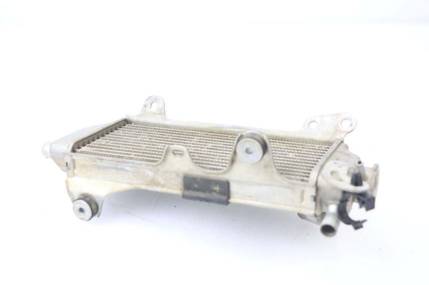 photo de RADIATORE DESTRO YAMAHA YZF YZ-F 450 (2018 - 2021) - Dettaglio del componente