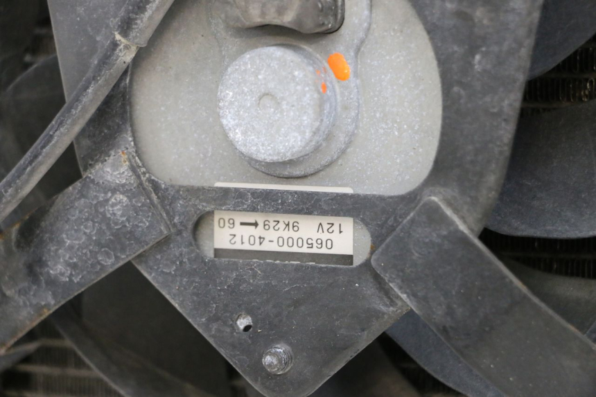 photo de RADIATORE YAMAHA FJR ABS 1300 (2006 - 2012) - Ispezione visiva dettagliata