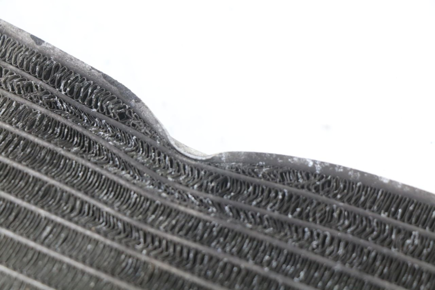 photo de RADIATORE HONDA FJS SILVER WING SILVERWING 400 (2005 - 2008) - Dettagli dei punti di fissaggio