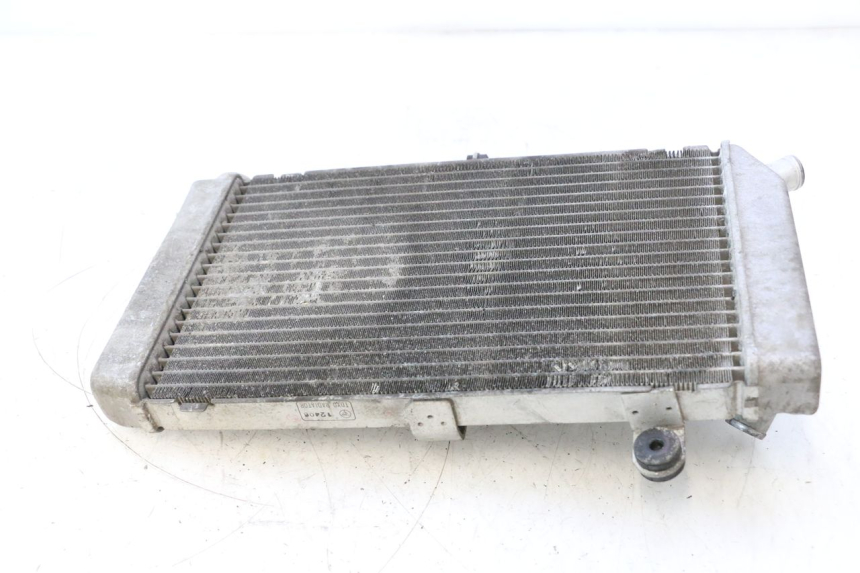 photo de RADIATORE HONDA FJS SILVER WING SILVERWING 400 (2005 - 2008) - Stato della superficie e materiale