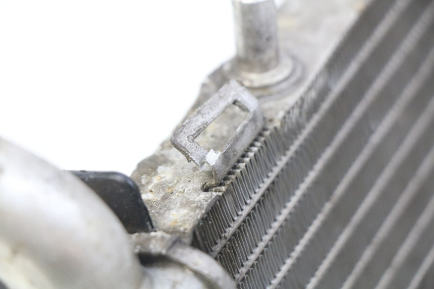 photo de RADIATORE SINISTRO HONDA VFR FI RC46 800 (1998 - 2001) - Ricambio usato controllato