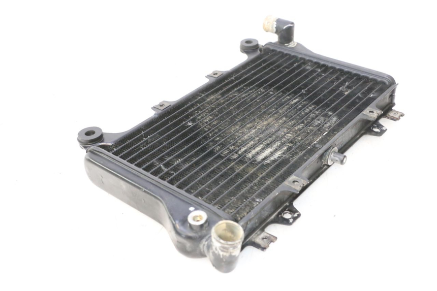 photo de RADIATORE KAWASAKI GPX F ZX750F 750 (1986 - 1990) - Zoom sullo stato d'uso