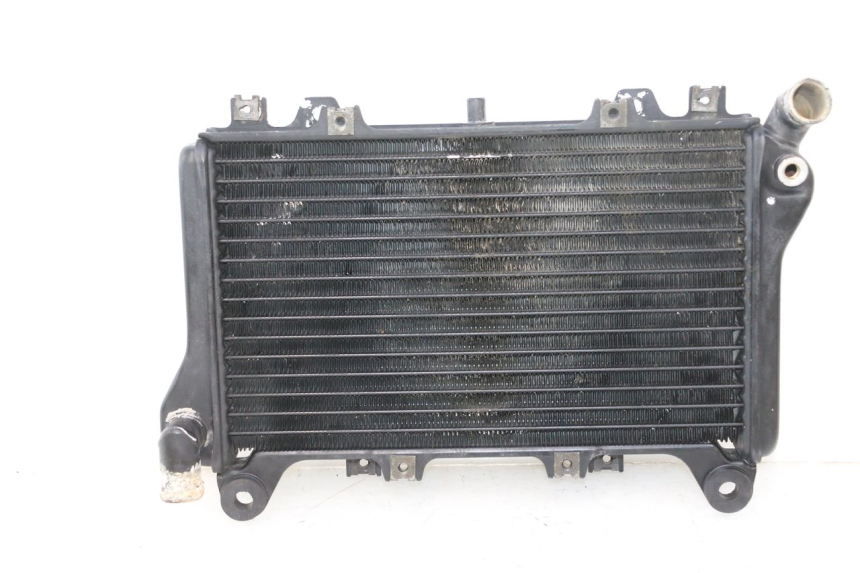 photo de RADIATORE KAWASAKI GPX F ZX750F 750 (1986 - 1990) - Dettagli dei punti di fissaggio