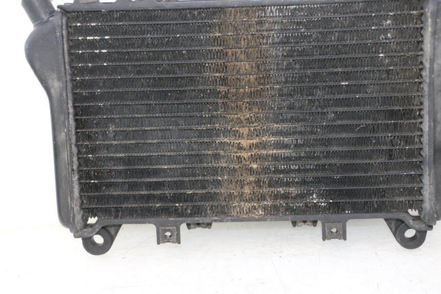 photo de RADIATORE KAWASAKI GPX F ZX750F 750 (1986 - 1990) - Stato della superficie e materiale