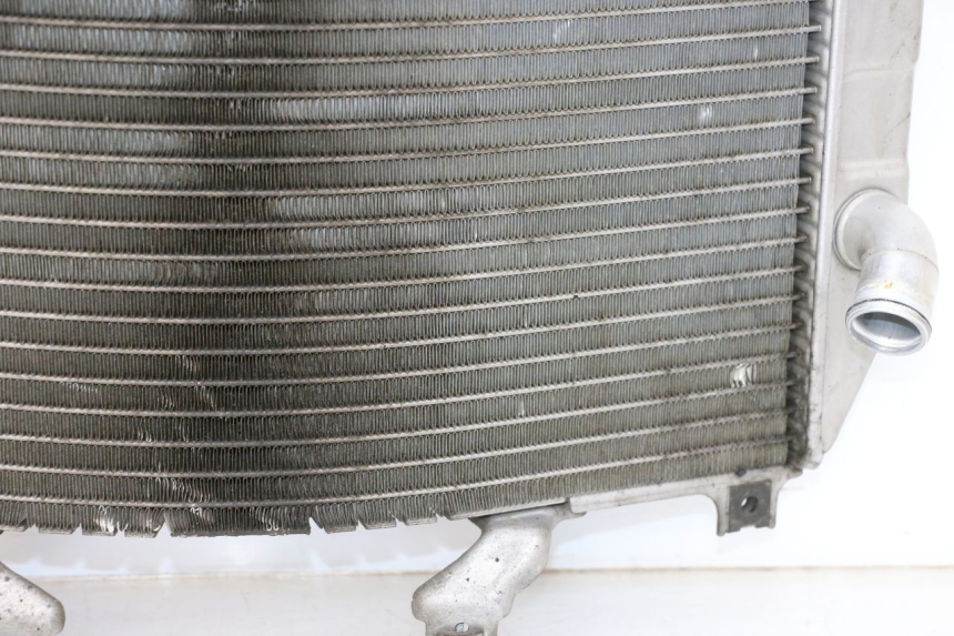 photo de RADIATORE SUZUKI GSXR GSX-R 1000 (2003 - 2004) - Zoom sui componenti