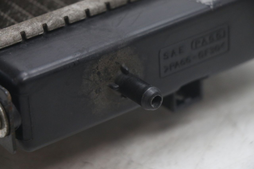 photo de RADIATORE SYM GTS EVO 125 (2009 - 2013) - Altra vista dell'articolo