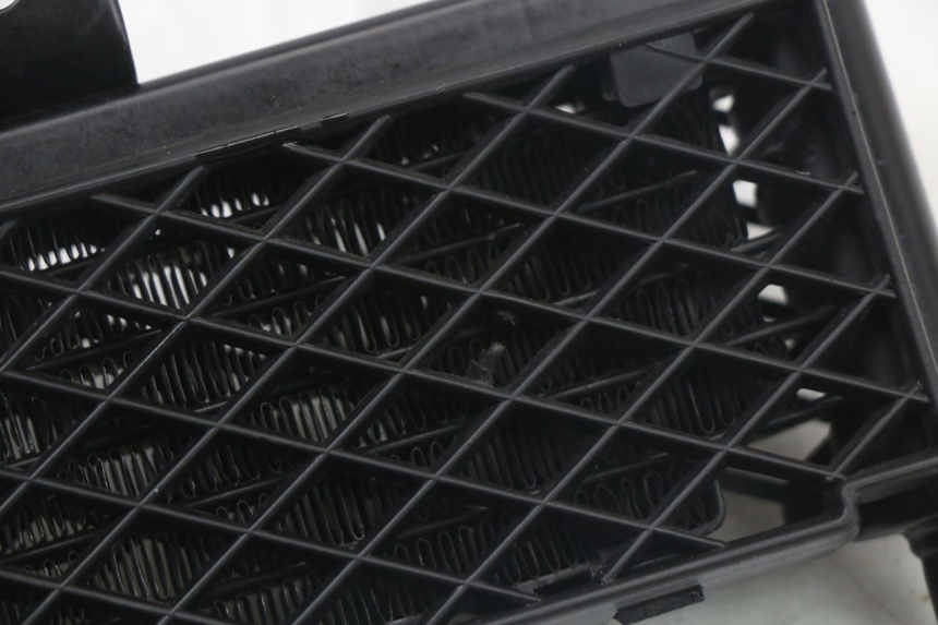 photo de RADIATORE OLIO RSR DIRT BIKE 150 - Dettagli dei punti di fissaggio