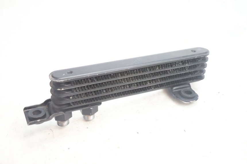 photo de RADIATORE OLIO SUZUKI DR S 600 (1985 - 1989) - Dettagli dei punti di fissaggio