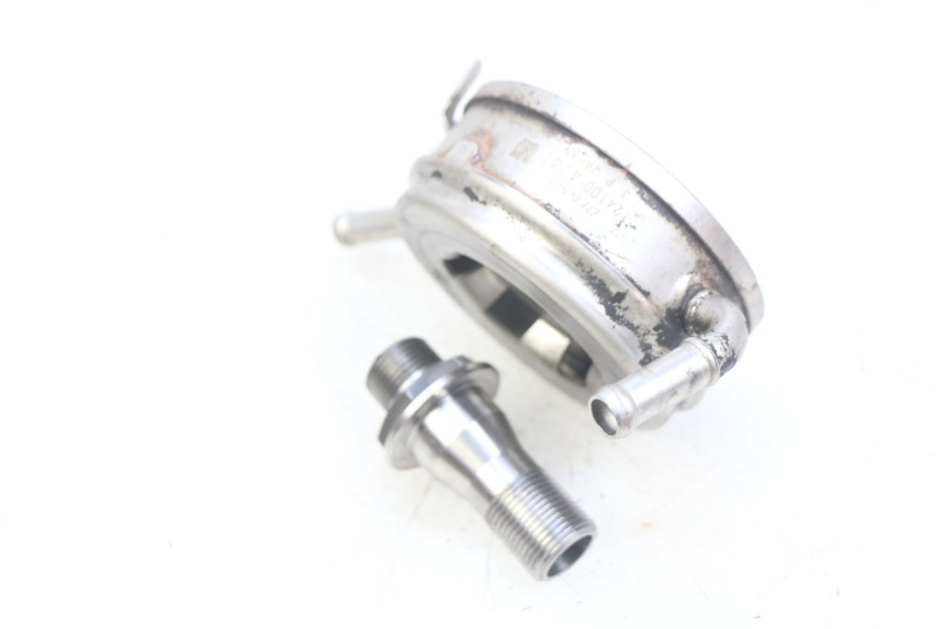 photo de RADIATORE OLIO HONDA FJS SILVERWING SILVER WING 400 (2009 - 2016) - Primo piano tecnico