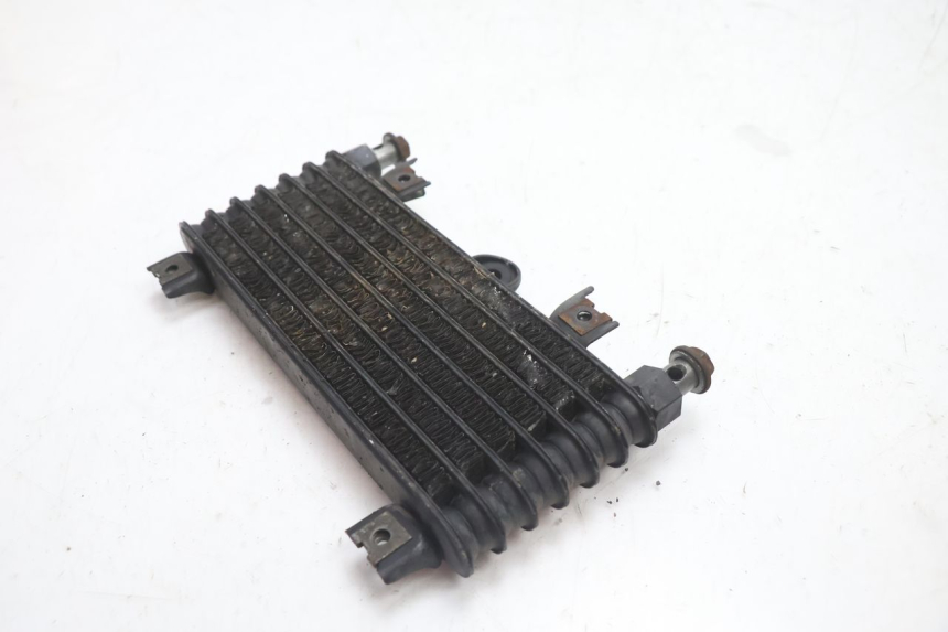 photo de RADIATORE OLIO KAWASAKI GPX F ZX750F 750 (1986 - 1990) - Stato della superficie e materiale