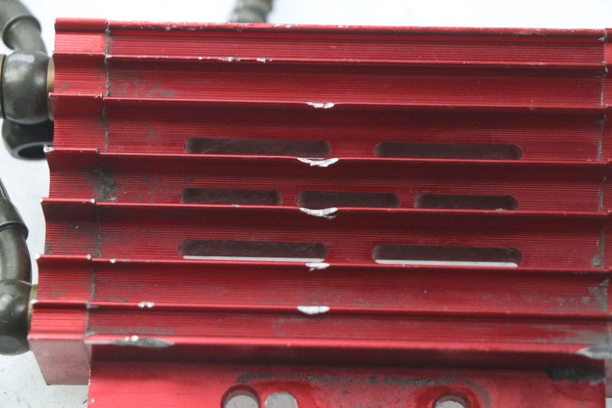 photo de RADIATORE OLIO APOLLO RFZ 150 - Primo piano tecnico