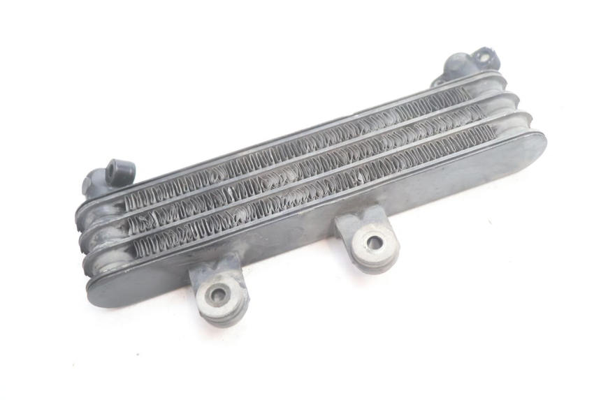photo de RADIATORE OLIO HONDA XRV AFRICA TWIN 750 (1990 - 1992) - Primo piano tecnico