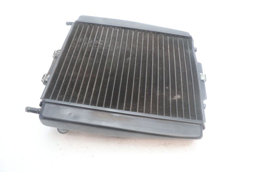 photo de RADIATORE PIAGGIO MP3 500 (2016 - 2018) - Primo piano tecnico