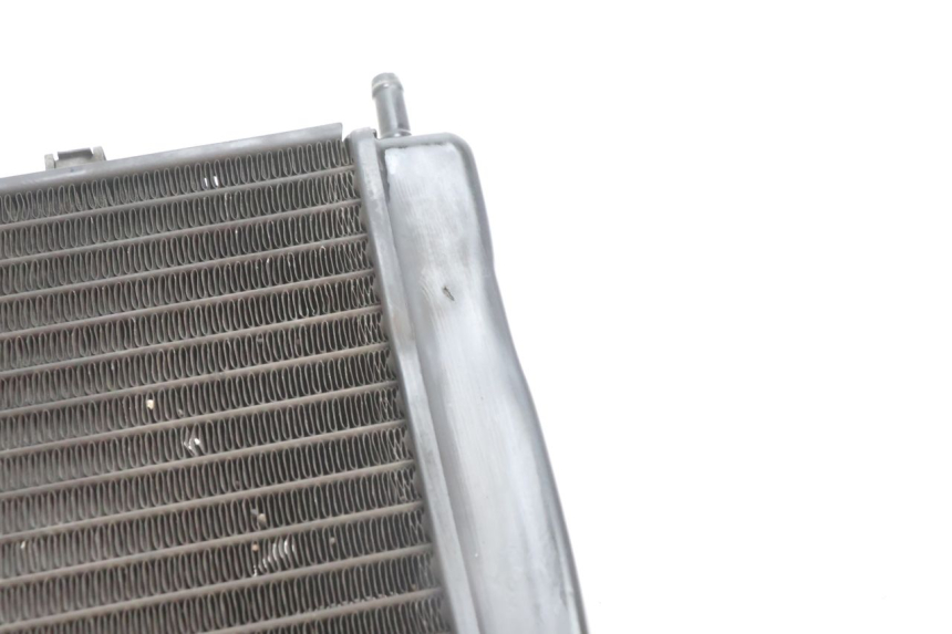 photo de RADIATORE PIAGGIO MP3 500 (2016 - 2018) - Zoom sui componenti