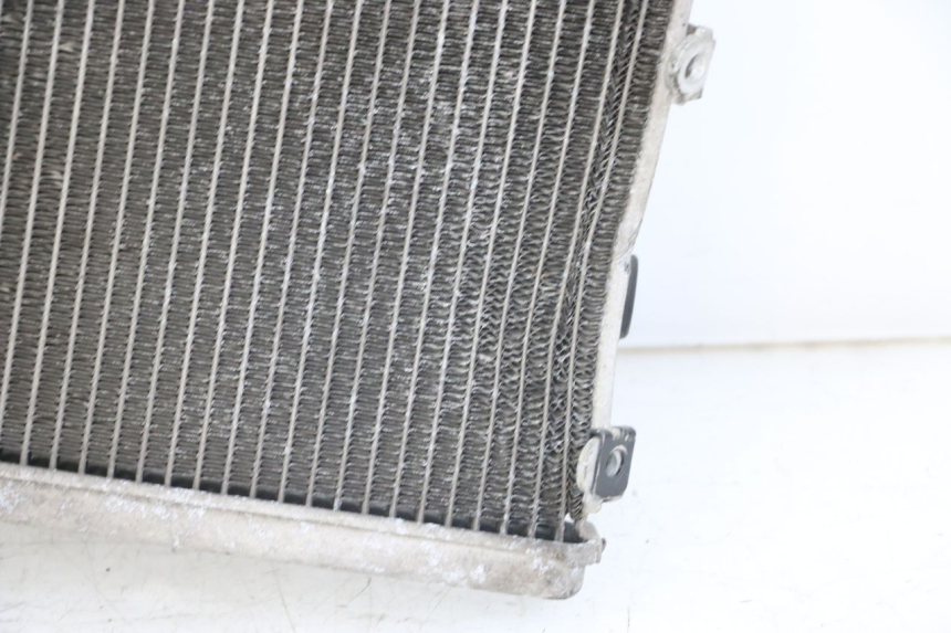 photo de RADIATORE YAMAHA MT-07 MT07 ABS 700 (2014 - 2017) - Primo piano tecnico