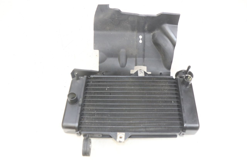 photo de RADIATORE YAMAHA MT ABS 125 (2014 - 2018) - Dettagli dei punti di fissaggio