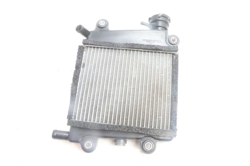 photo de RADIATORE YAMAHA N-MAX NMAX 125 (2021 - 2024) - Vista principale