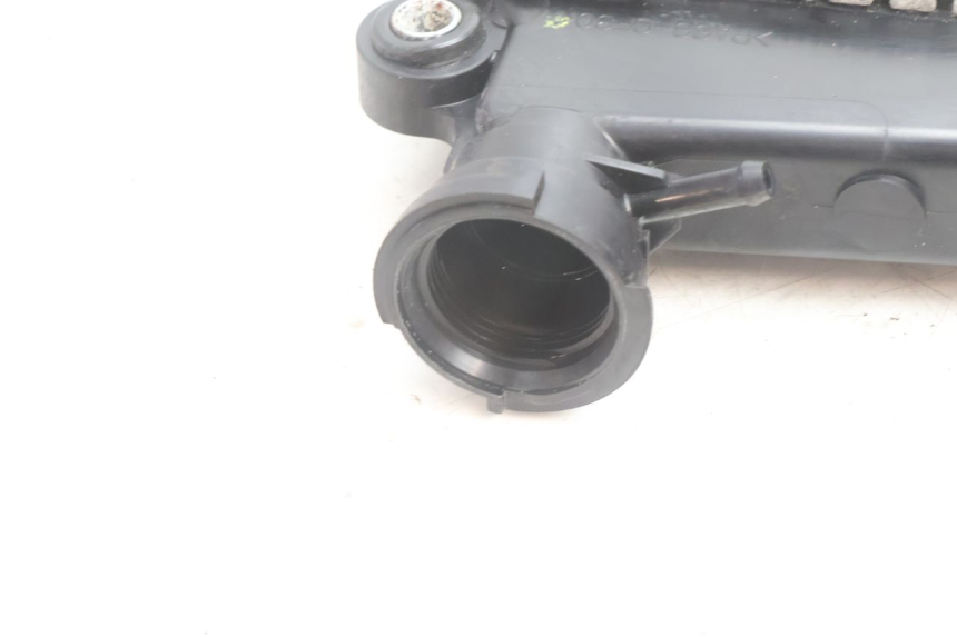 photo de RADIATORE YAMAHA N-MAX NMAX 125 (2021 - 2024) - Dettagli dei punti di fissaggio