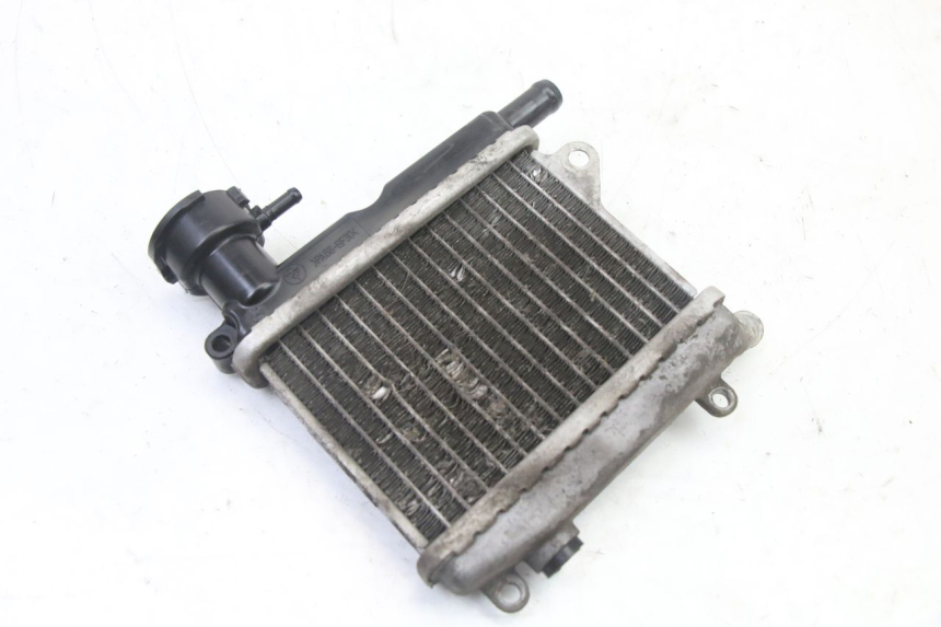 photo de RADIATORE MBK OVETTO 4T 50 (2008 - 2016) - Vista d'insieme del prodotto