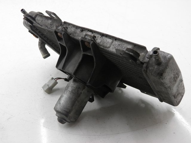 photo de RADIATORE PIAGGIO X9 EVOLUTION 125 (2003 - 2007) - Zoom sullo stato d'uso