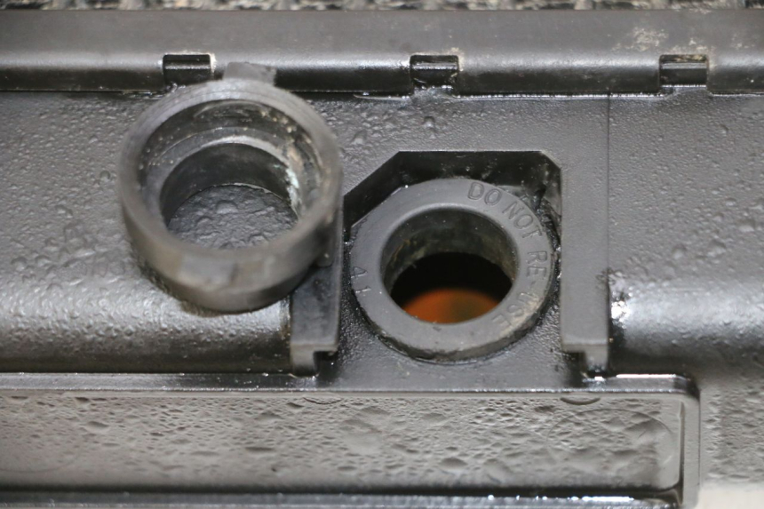 photo de RADIATORE TRIUMPH SPRINT 900 (1995 - 1998) - Dettaglio del componente