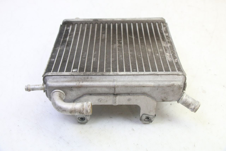 photo de RADIATORE APRILIA SR R 2T LC 50 (2018 - 2021) - Stato della superficie e materiale