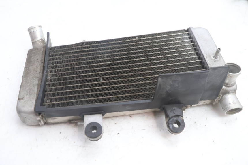 photo de RADIATORE HONDA VFR FI RC46 800 (1998 - 2001) - Zoom sui componenti