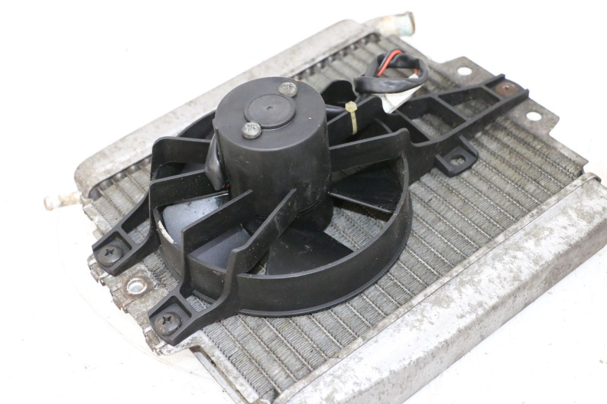 photo de RADIATORE PIAGGIO X8 125 (2004 - 2007) - Zoom sullo stato d'uso