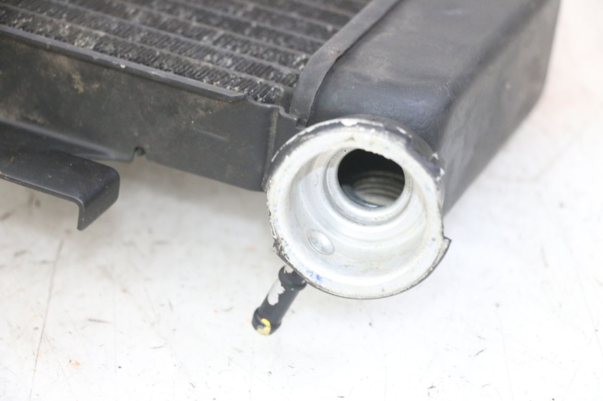 photo de RADIATORE HONDA XLV VARADERO 125 (2000 - 2006) - Zoom sullo stato d'uso