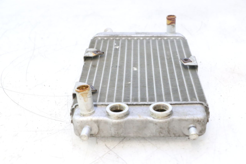 photo de RADIATORE YAMAHA YP MAJESTY 125 (2002 - 2006) - Altra vista dell'articolo