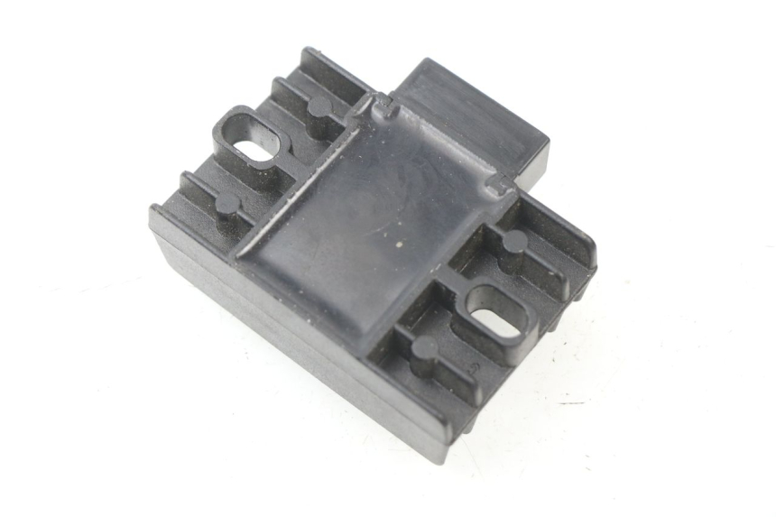 photo de Regolatore di carica YAMAHA AEROX 4 50 (2018 - 2020) - Dettaglio del componente