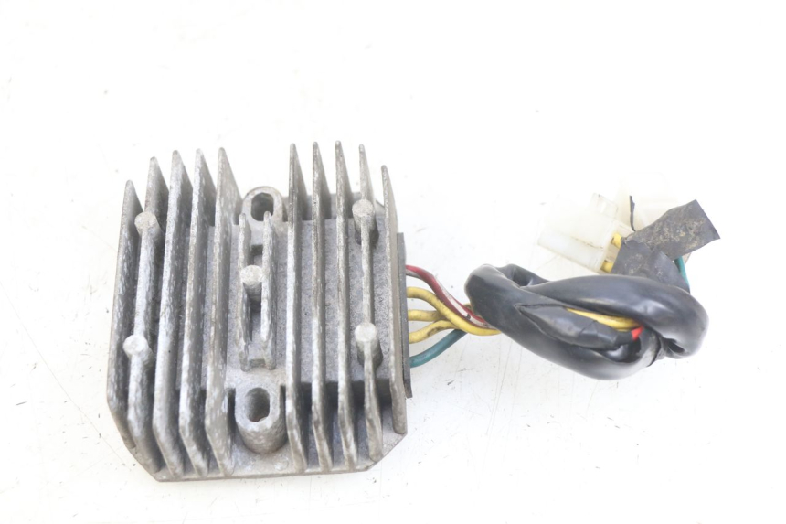 photo de REGOLATORE DI CARICA KYMCO AGILITY 16+ 4T 50 (2018 - 2023) - Vista principale