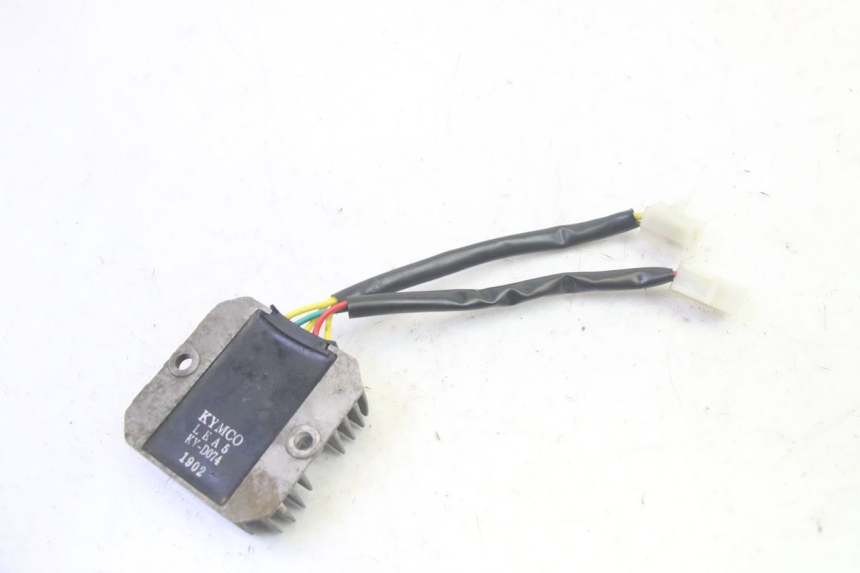 photo de REGOLATORE DI CARICA KYMCO AGILITY 16+ 4T 50 (2018 - 2023) - Dettaglio del componente