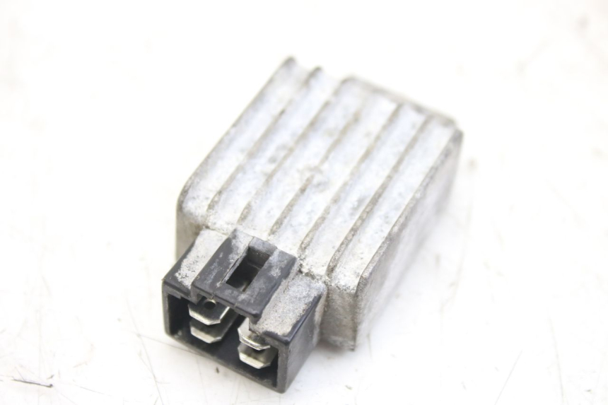 photo de REGOLATORE DI CARICA KYMCO AGILITY 4T 50 (2005 - 2018) - Vista principale