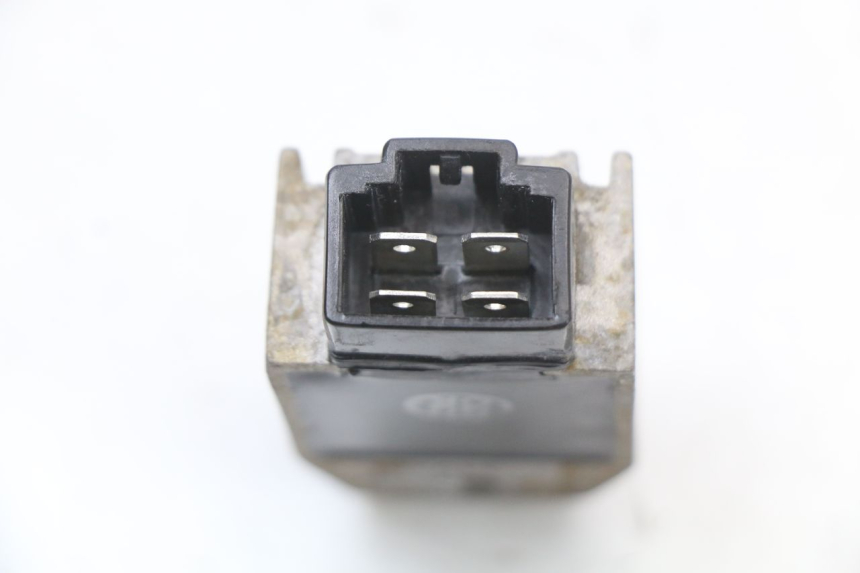 photo de REGOLATORE DI CARICA KYMCO AGILITY 4T 50 (2005 - 2018) - Zoom sullo stato d'uso