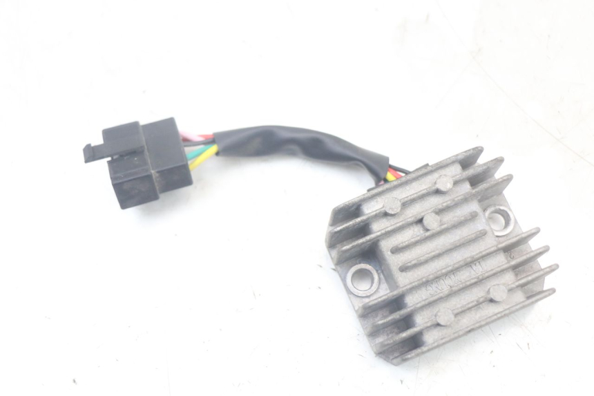 photo de REGOLATORE DI CARICA KYMCO AGILITY 4T 50 (2018 - 2022) - Vista principale