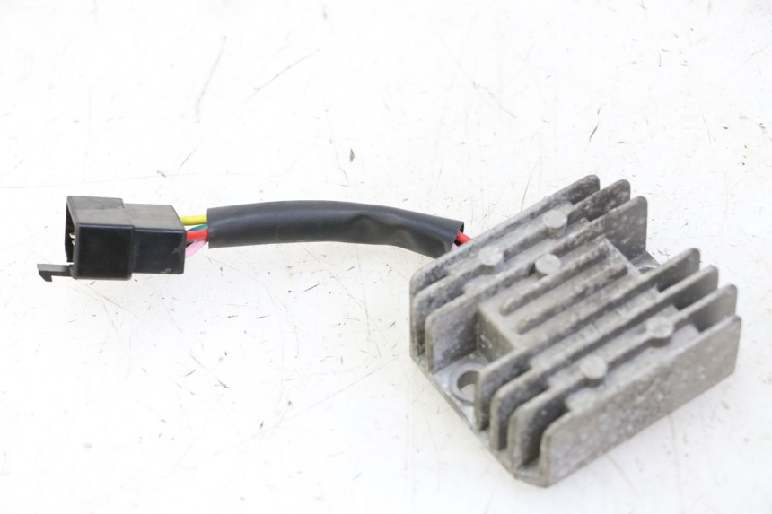 photo de REGOLATORE DI CARICA KYMCO AGILITY 4T 50 (2018 - 2022) - Vista principale