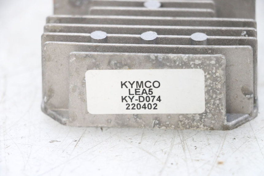 photo de REGOLATORE DI CARICA KYMCO AGILITY 4T 50 (2018 - 2022) - Dettaglio del componente