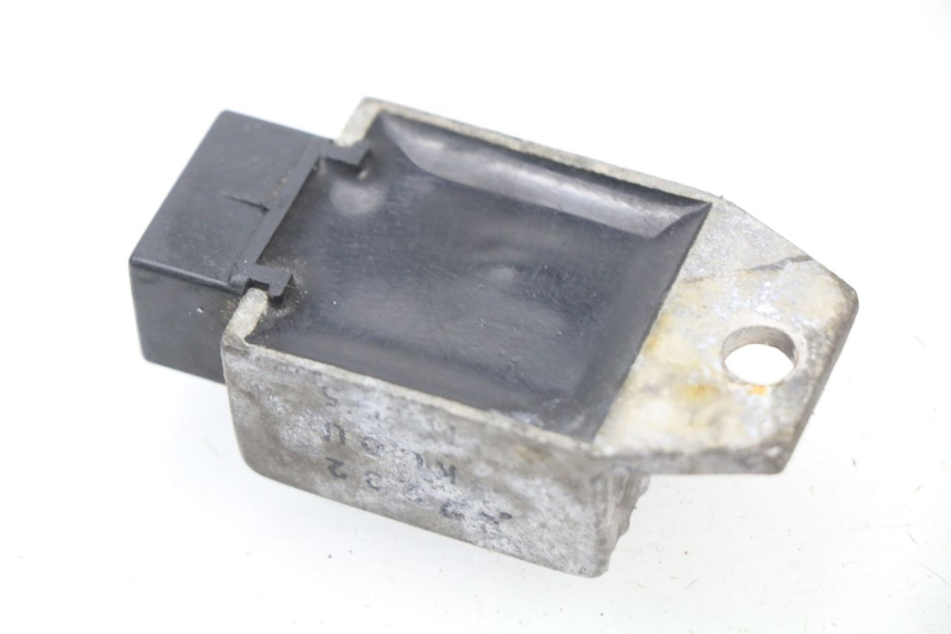 photo de REGOLATORE DI CARICA KYMCO AGILITY 125 (2005 - 2010) - Dettaglio del componente