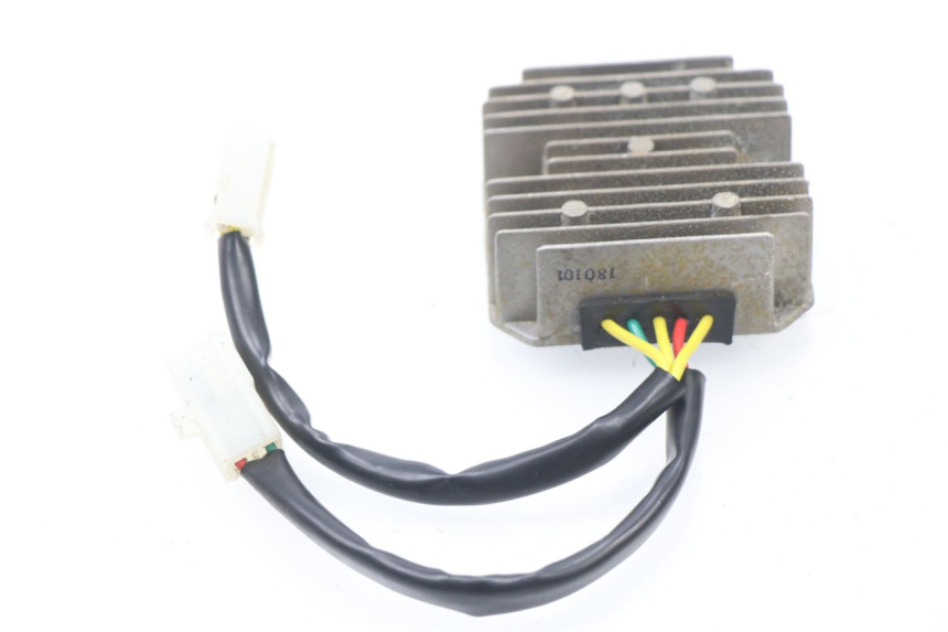 photo de REGOLATORE DI CARICA KYMCO AGILITY CITY 16P 125 (2015 - 2021) - Altra angolazione