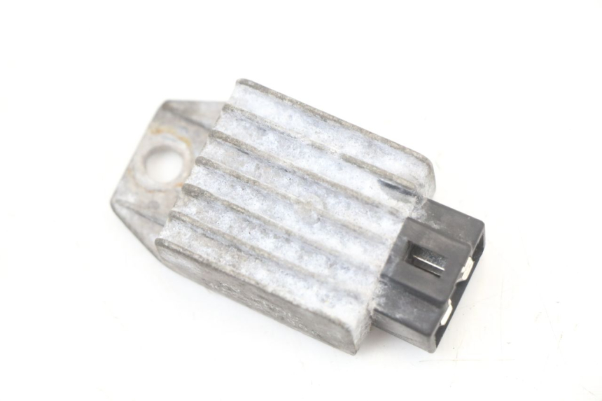 photo de Regolatore di carica KYMCO AGILITY PREMIUM 50 (2007 - 2010) - Vista principale