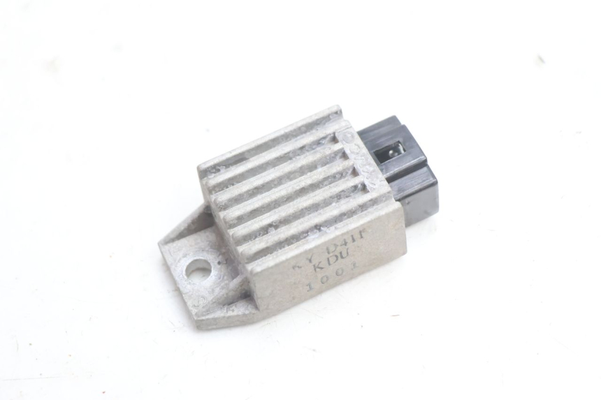 photo de Regolatore di carica KYMCO AGILITY PREMIUM 50 (2007 - 2010) - Dettaglio del componente
