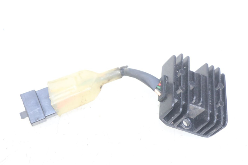 photo de REGOLATORE DI CARICA KYMCO AGILITY RS 4T 50 (2009 - 2013) - Altra angolazione