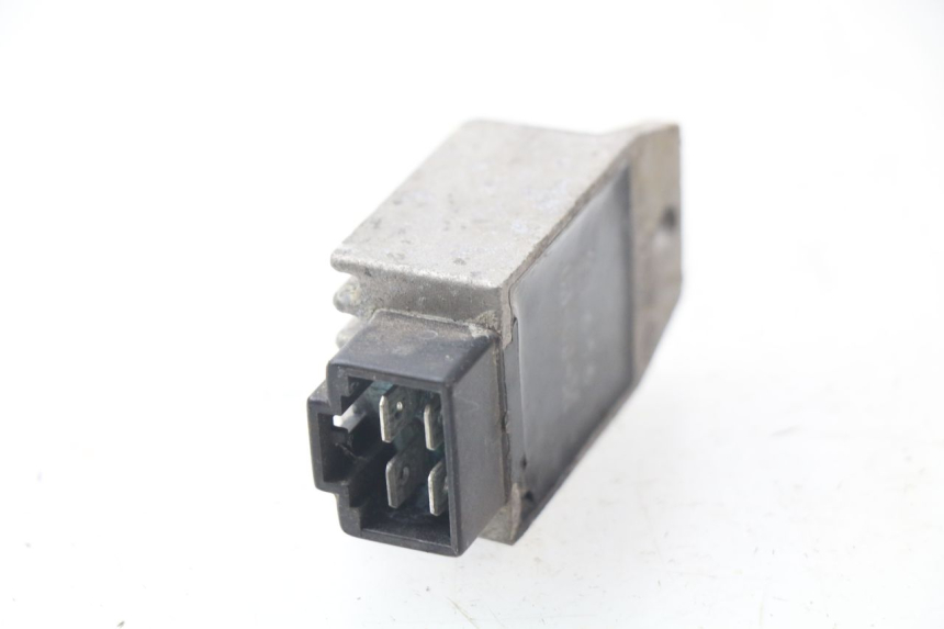 photo de REGOLATORE DI CARICA JONWAY AZTRAL 125 (2008 - 2017) - Dettaglio del componente