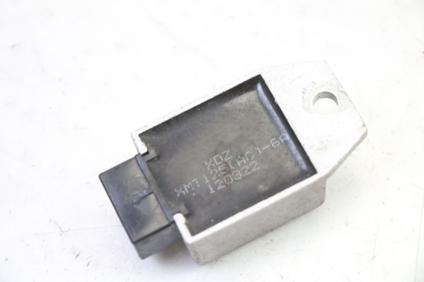 photo de Regolatore di carica MASH BIBOP 2T 50 (2013 - 2018) - Altra angolazione