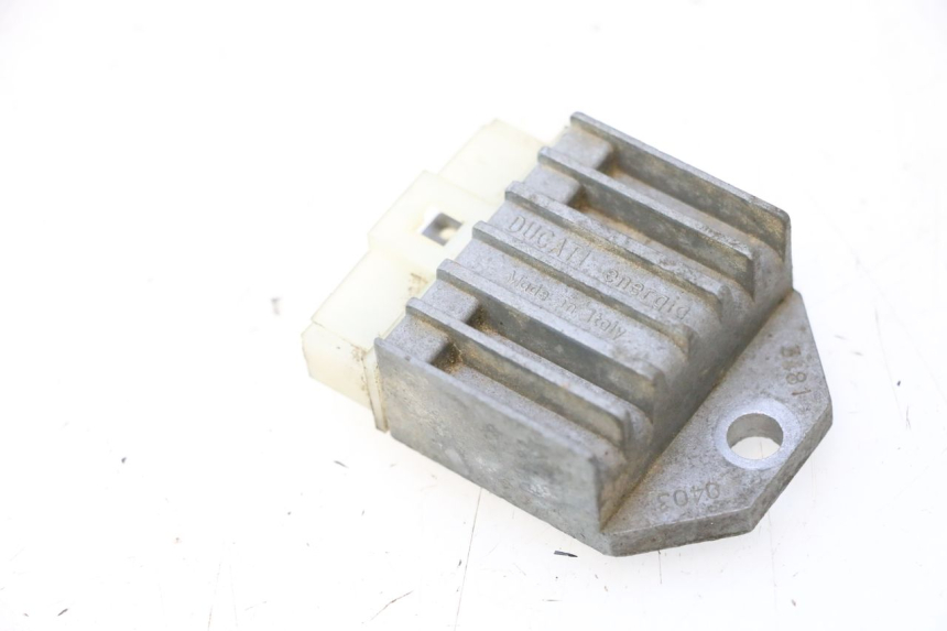 photo de REGOLATORE DI CARICA MBK BOOSTER ROCKET 50 (1995 - 1998) - Altra angolazione
