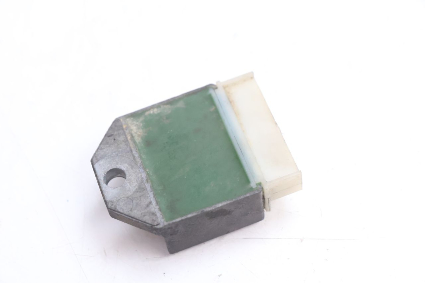 photo de REGOLATORE MBK BOOSTER SPIRIT 50 (1996 - 1999) - Altra angolazione