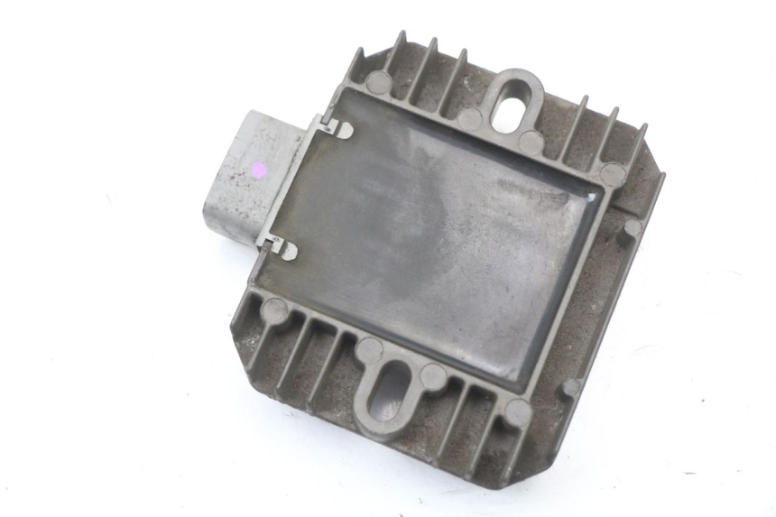 photo de REGOLATORE DI CARICA SUZUKI BURGMAN 125 (2007 - 2014) - Zoom sullo stato d'uso