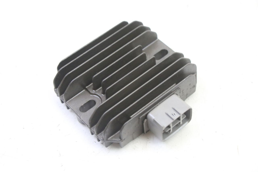 photo de REGOLATORE DI CARICA SUZUKI BURGMAN 125 (2007 - 2014) - Vista principale